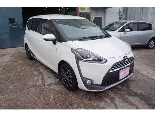 お車の購入が初めての方や、お車に詳しくない方にもわかりやすい説明を心がけております！お車でお困りことがあれば、専門の担当スタッフがしっかりサポートさせて頂いております！
