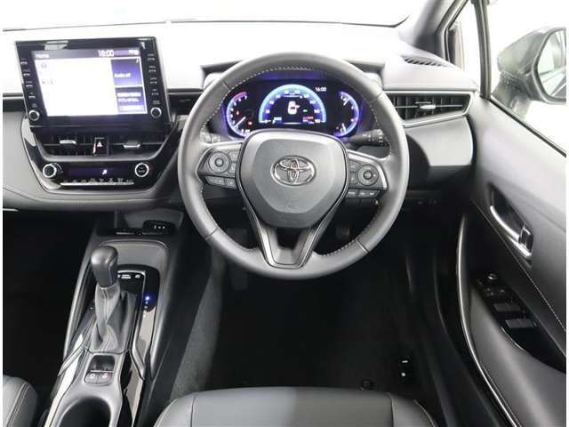 運転席からの操作もしやすいインパネ配置と、見切りのいいアイポイントですので、お車の操作性にも優れていますよ！快適・安心・安全です！！