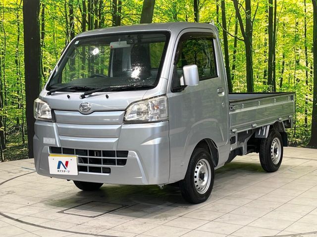 大好評のボディコーティング「弾スプラッシュコート」もご納車までに施工可能。通常のガラスコートと異なる、耐久年数6年の無機質ガラスコーティングが、ボディをキレイな状態に保ってくれます。