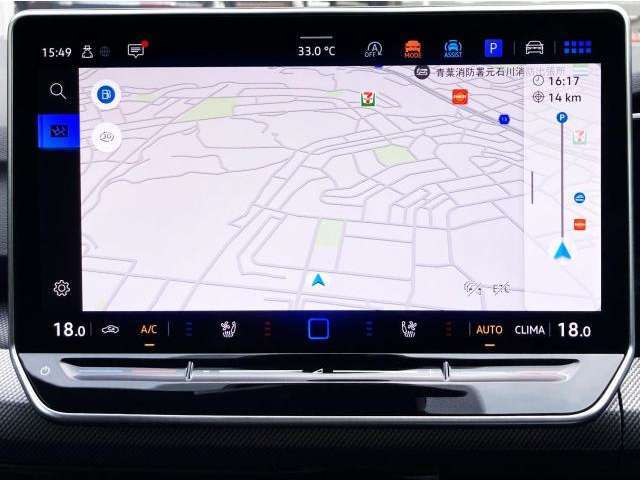 大型ディスプレイによるスマートフォン用アプリ[Apple CarPlay][Android Auto]対応の純正ナビ 「Discover」を装備、ラジオのほか、USB、Bluetoothハンズフリー通