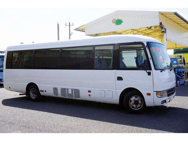 自社の保証3ヶ月間走行無制限！！保証はエンジンはもちろん、ミッションや足回りなどお仕事に関係する場所も専門整備士がしっかり整備をするから付けられます。その他別途保証項目が多い安心有料保証があります。