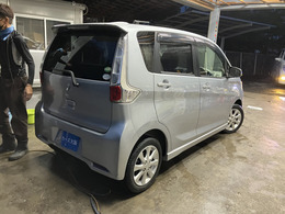 ●安心の「1年保証」●ディーラー含む全国3000店以上の提携先工場で無料修理できる安心の「1年保証」をご用意しておりますので、遠方の方でも安心してご購入頂けます。