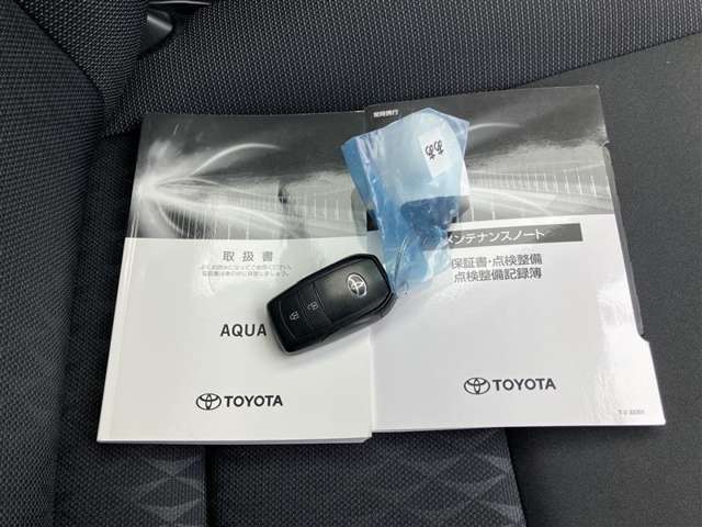 取扱説明書、メンテナンスノート、スペアキーあります
