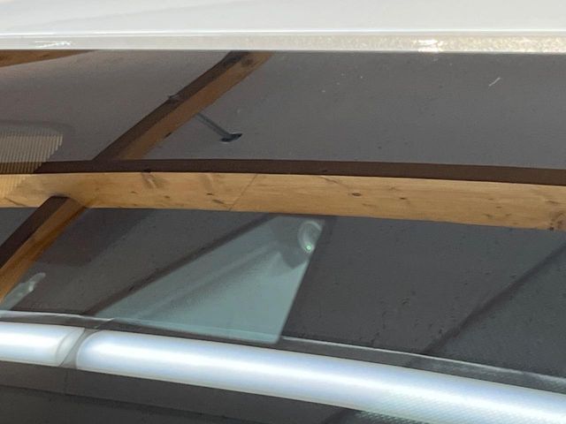 【i-ACTIVESENSE】走行中に前方の車両等を認識し、衝突しそうな時は警報とブレーキで衝突回避と被害軽減をアシスト。より安全にドライブをお楽しみいただけます。