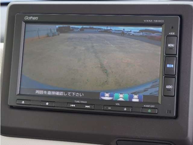◆バックカメラ◆リバースにするだけで映ります、後方の安全確認や、狭い駐車場での車庫入れ、雨の日や夜間など視界の悪い時に便利です！安全にバックする為には欠かせない装備です。