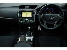 年式を感じさせない無い内装で御座います！マークxならではなシンプルな内装に仕上がっております！！