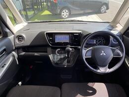 【インパネ全体】『インパネ全体』の画像になります。写真の内容に関してご不明点、ご質問等がございましたらお気軽にガリバー店舗までお問い合わせください。