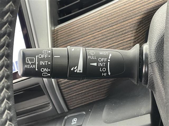 【運転席操作部】快適なドライブを楽しむための機能が装備されています！運転席から触れるので、使いやすいです！除菌プランいれていただくと、さらに清潔で安心していただけます！