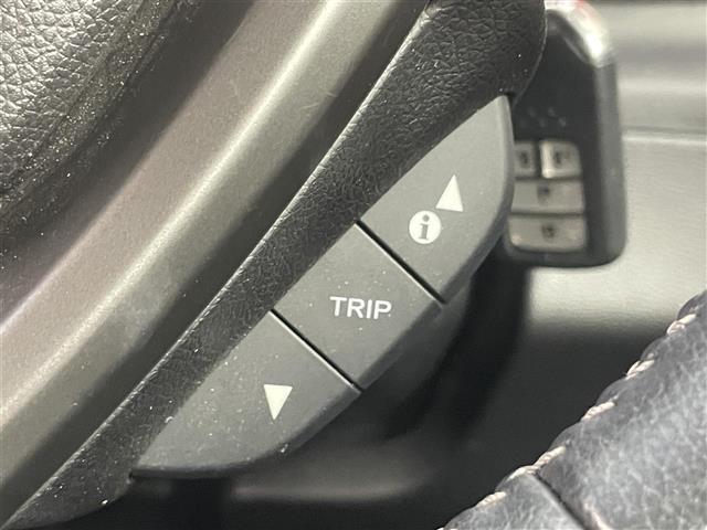 【運転席操作部】快適なドライブを楽しむための機能が装備されています！運転席から触れるので、使いやすいです！除菌プランいれていただくと、さらに清潔で安心していただけます！