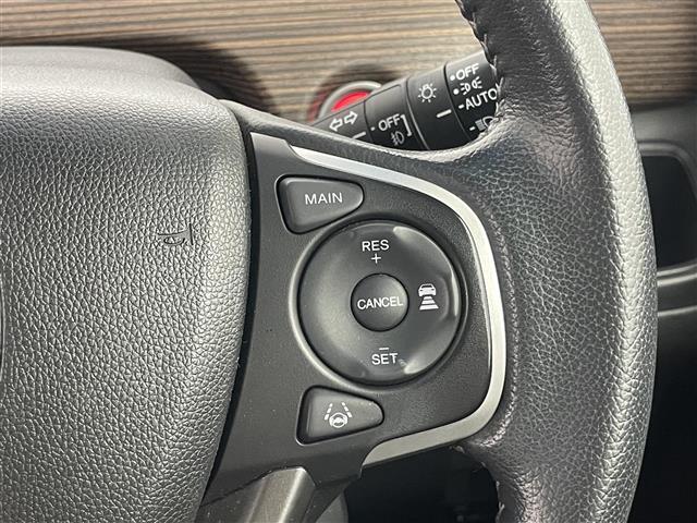 【運転席操作部】快適なドライブを楽しむための機能が装備されています！運転席から触れるので、使いやすいです！除菌プランいれていただくと、さらに清潔で安心していただけます！