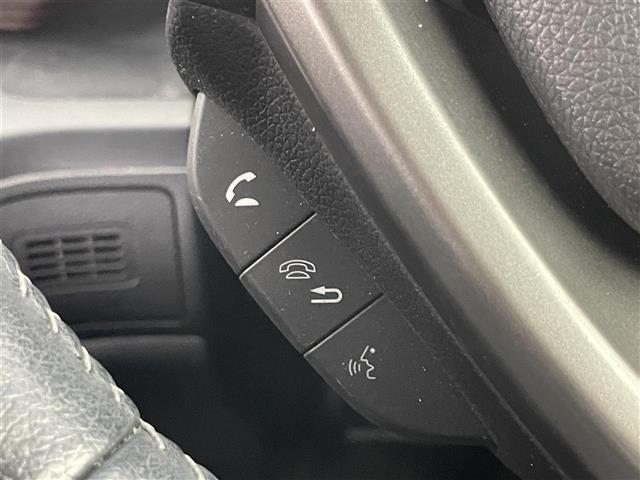 【運転席操作部】快適なドライブを楽しむための機能が装備されています！運転席から触れるので、使いやすいです！除菌プランいれていただくと、さらに清潔で安心していただけます！
