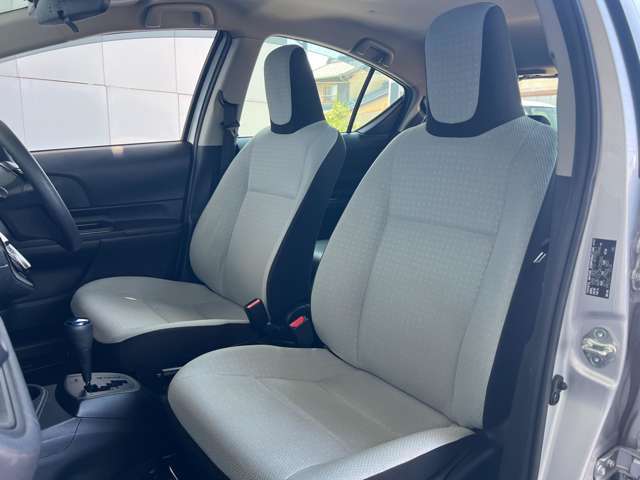 内装ルームクリーニング済みです。しっかりキレイにしておりますので、ぜひお確かめください。納車時にはもう一度キレイにいたしますよ！