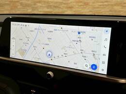 【純正メーカーナビ】装備でフルセグTV視聴やBluetooth等充実装備。