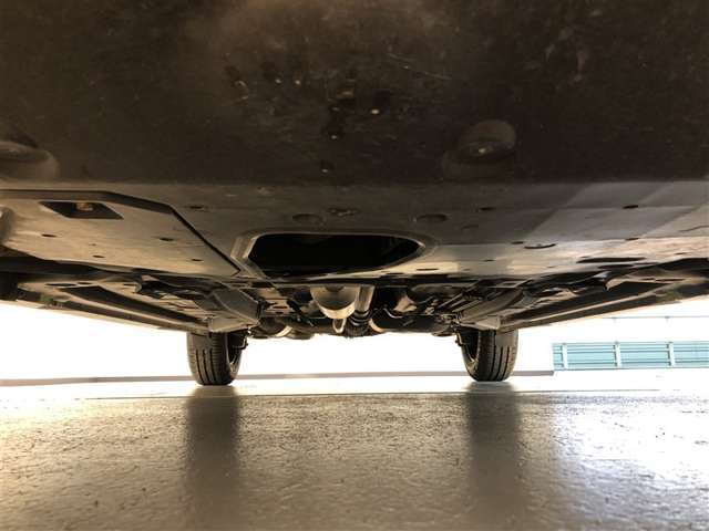 下廻りの状態です（車両前方から）