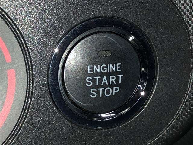 エンジンスタートスイッチです。