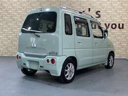 【おすすめ有料オプション】★内外装ピカピカパック★専門の施工業者がボディ、ホイール、エンジンルーム、車内清掃、シート、天井、ドア内張り、トランク等を専用溶剤で、1台平均3時間かけてクリーニングを実施。