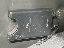 【ETC】高速道路の料金所をストレスなく通過！話題のスポットやサービスエリアに多い「スマートIC」利用時は必須のアイテムです。当店でセットアップを実施、ご納車当日からすぐにご利用いただけます！