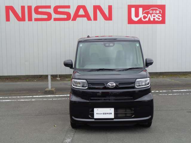 ご来店の上、展示車をご確認希望の際は商談予約中や商談などで展示車が搬出されてたりする場合がございますので、事前にお電話頂き、ご希望の展示車とご来店の日時などをお教え願います。
