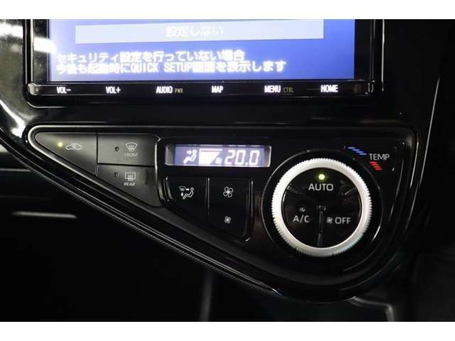 便利な収納スペースの助手席グローボックス！小物もたくさん収納できます。