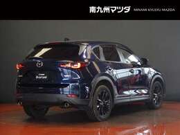 【CX-5】上質感と精悍さを兼ね備え、ワイド感を強調した意匠。オールラウンドな機能美と品格、洗練されたデザイン。