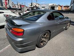 このお車と一緒に思い出を作りたい、そう思っていただける1台です。