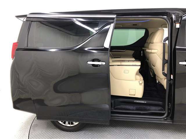 最近の車の買い方「トリプルアシスト」も選べますよ♪♪　「残価設定型プラン・・月々の支払いがらくらく」「トヨタのクレジット一体型保険・・定額だから安心