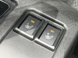 【シートヒーター】寒い日に重宝するシートヒーター！エアコンより早く温まってくれるので寒がりの人も安心ですね♪エアコンの温風は乾燥するから苦手、という方にもをおすすめです。