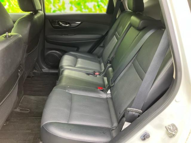 WECARSでは各商談席に大型モニターをご用意しております！見やすい大画面でゆったりと全国の在庫をご覧いただけます！是非ご来店お待ちしております！