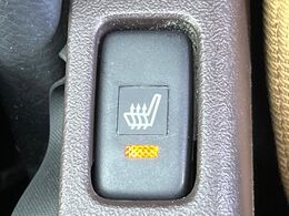 【シートヒーター】寒い日に重宝するシートヒーター！エアコンより早く温まってくれるので寒がりの人も安心ですね♪エアコンの温風は乾燥するから苦手、という方にもをおすすめです。