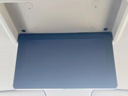 【フリップダウンモニター】大画面モニターで後席でもエンタメをお楽しみいただけます。小さなお子様にも大人気の装備です♪