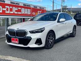 乗り出し総額738万円☆車検残、新車保証代金、点検整備代金、登録料金、税金等も込みの安心価格！県外のお客様も県外登録料金プラスでお渡し出来ます。お気軽にお問合せ下さいませ☆彡
