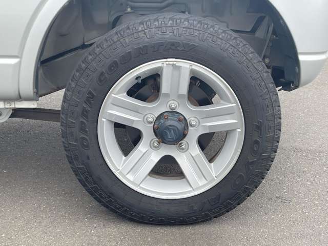 国産車（あんぜん3ヶ月保証）　万が一の故障も、無料で修理が受けられます。全国の指定整備工場で使用できる保証で期間内は何度でもご利用頂けますが、累積上限金額は車両本体価格の半額までとなります。