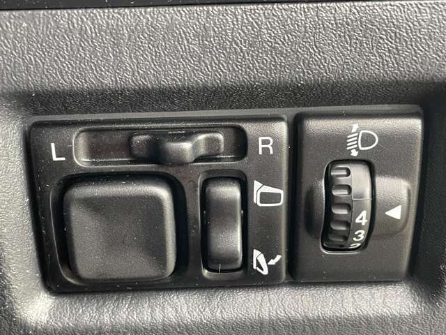 人気車種のため、お早目のご検討よろしくお願いします！12号線沿いの赤い看板が目印♪ラウンドワンさんの隣にございます！試乗希望のお客様はご来店前にお電話にてご確認お願い致します！