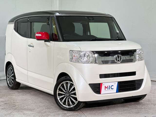車検整備付でお出しいたします。当社の総額表示は車検代や自動車税等の諸費用も含まれている乗り出し料金です。（任意保険や追加品は別途）
