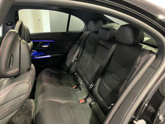 メルセデス・ベンツ正規販売店である当社で自動車保険にご加入いただくと、メルセデスオリジナルの『安心サービス』が無償でプラスされます！詳しくは当社までお問合せください！