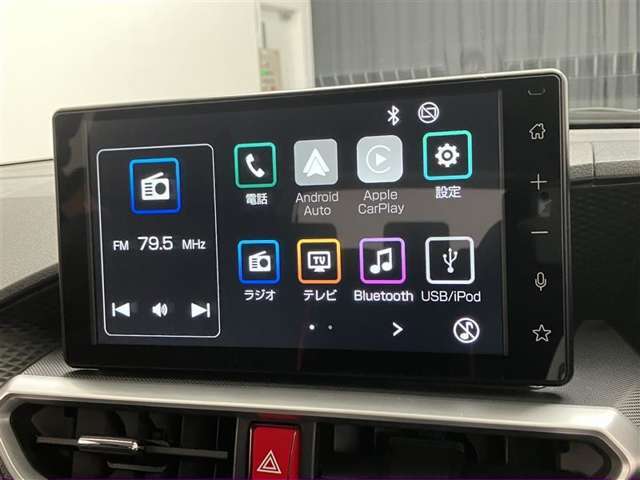 ブルートゥースに接続することにより、スマホに入ったお気に入りの音楽を車内で楽しむことができます♪あると本当に便利な機能になっています！