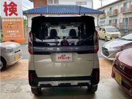 レッカーサービスも行っておりますのでいざという時も安心です。また任意保険も各社取扱いしております。