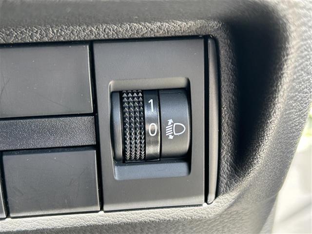 【運転席操作部】快適なドライブを楽しむための機能が装備されています！運転席から触れるので、使いやすいです！除菌プランいれていただくと、さらに清潔で安心していただけます！