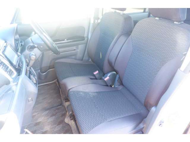 【展示場所】現在、こちらの車両はカーセブン川内店にて展示しております。是非一度店舗にてご覧ください。