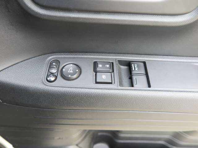 ☆お問い合わせの際は便利なカーセンサーフリーダイヤル0078-6002-823031をご利用下さい☆