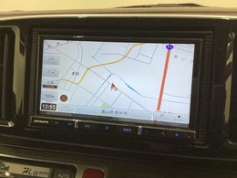 社外ナビ搭載です。知らない道も安心ですね！