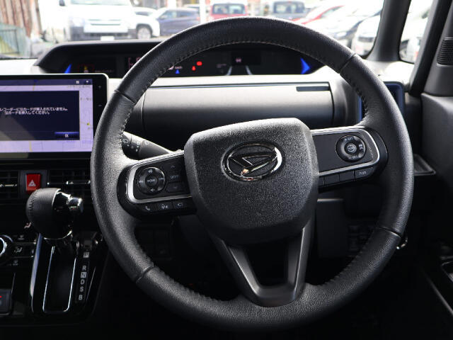 ハンドル周りの写真です。