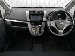 地デジナビ　バックカメラ　前後ドラレコ　LEDライト　ETC　衝突軽減ブレーキ　踏み間違い防止　革巻ステアリング　ベンチシート