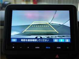 ◆電動スライドドア◆狭い駐車場でも乗り降りが楽々♪お子様が隣の車にドアを当ててしまう心配もございません！小さなお子様連れの方もこれで安心。