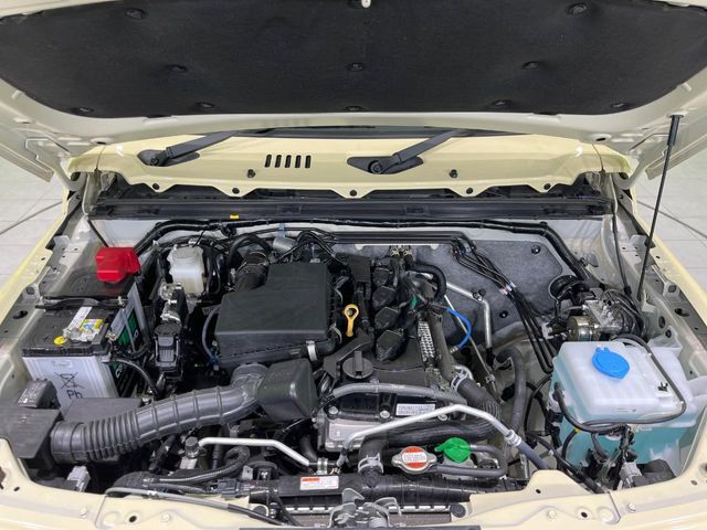 親切・丁寧な専門メカニックスタッフが応対！・車検・点検整備・事故等の修理などアフターサービスも安心。お車のカスタマイズもネクステージのサービススタッフまでご相談ください！