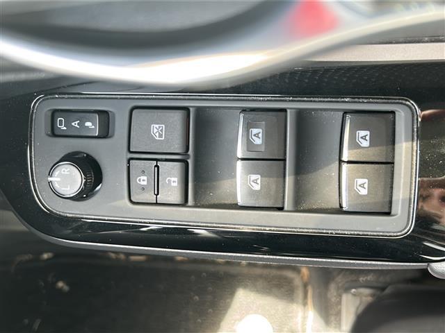 店舗にて現車の確認もいただけますので、お電話で在庫のご確認の上是非ご来店くださいませ！！！