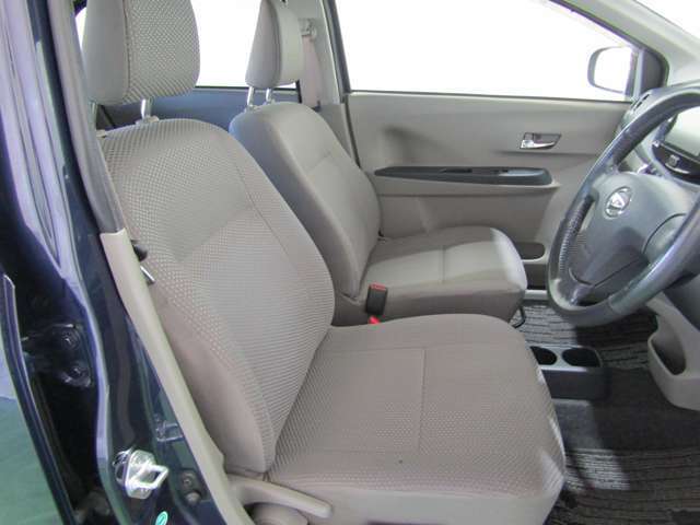 納車前、納車後の整備は、弊社認証工場にて行います。安心と信頼をお届けいたします。