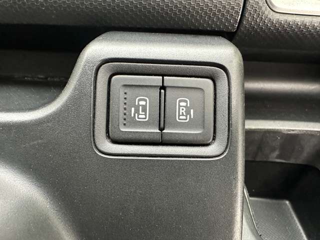 【運転席操作部】快適なドライブを楽しむための機能が装備されています！運転席から触れるので、使いやすいです！除菌プランいれていただくと、さらに清潔で安心していただけます！