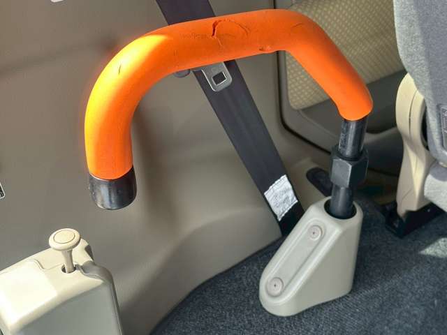 現状無保険の車両になりますので試乗はお断りさせていただきます。ご了承ください。