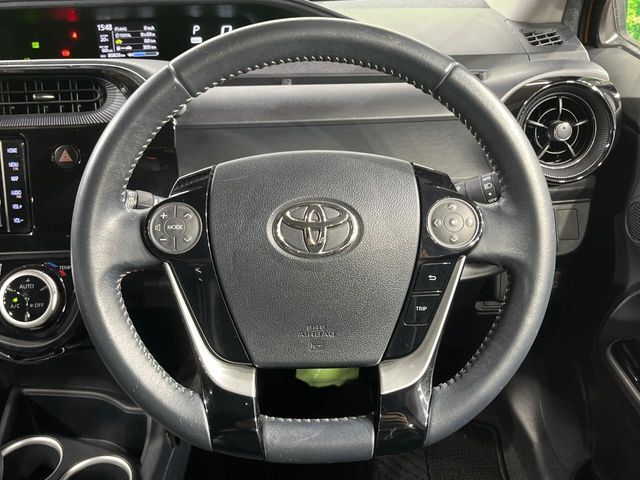 【ステアリングスイッチ】運転中、前方から目線をそらすことなく、オーディオ等の操作が可能な便利機能！安心＆快適なドライブを演出してくれます♪